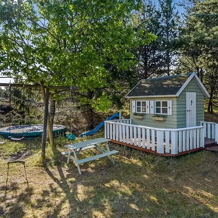 Karlotta - 2-2km From The Sea By Interhome